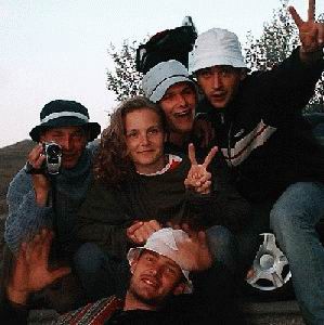 v�ichni z��astn�n�